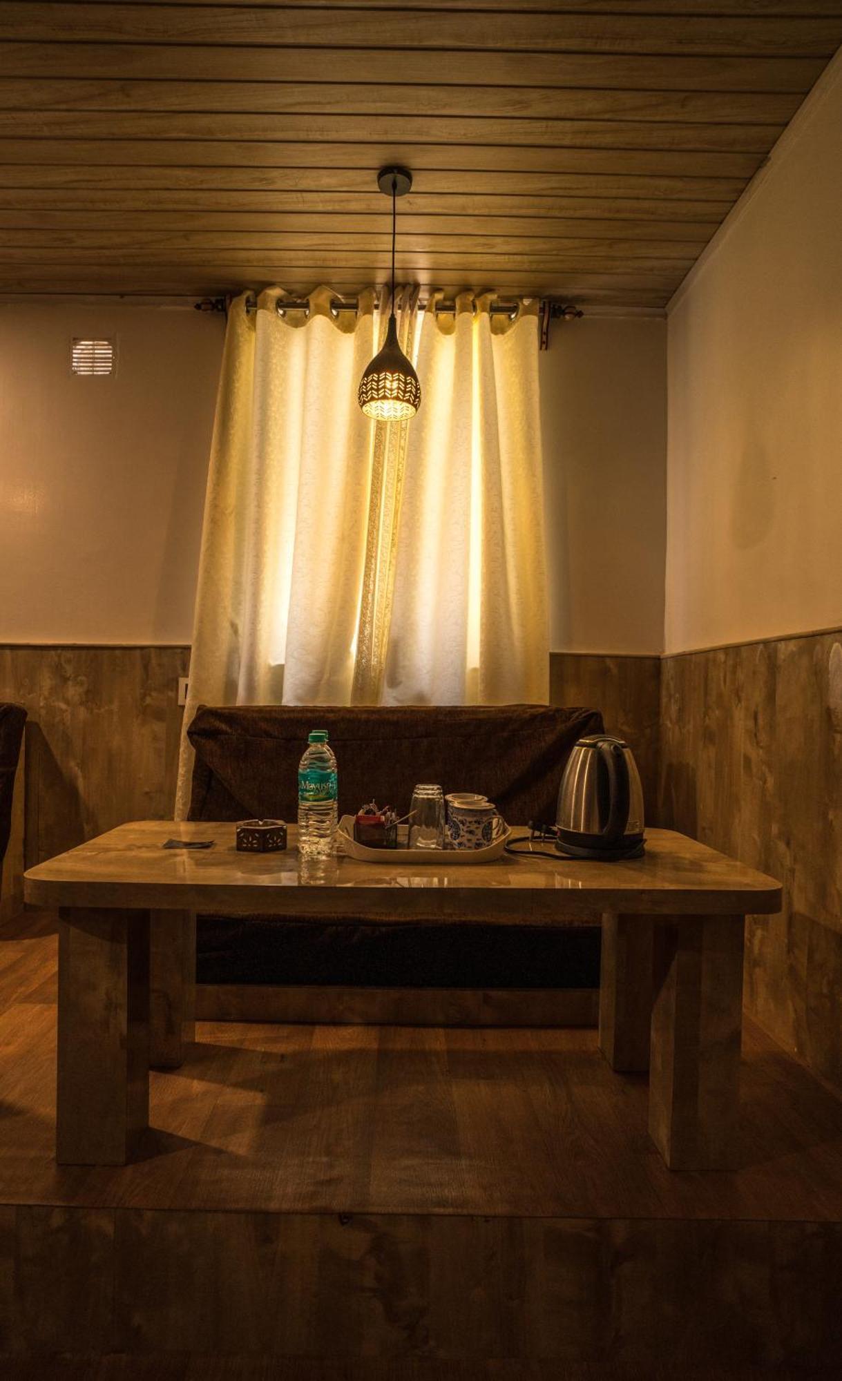 Darjeeling Guest House Deluxe Exterior photo